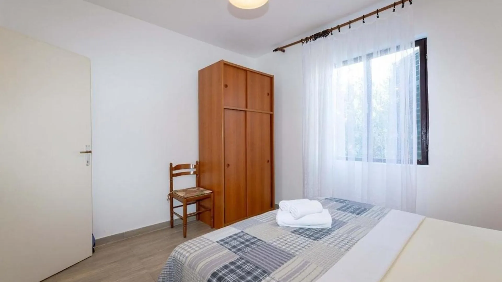 Ferienhaus Fuer 12 Personen Ca 510 Qm In Krusevo, Dalmatien Norddalmatien 0*, Krusevo (Zadar)